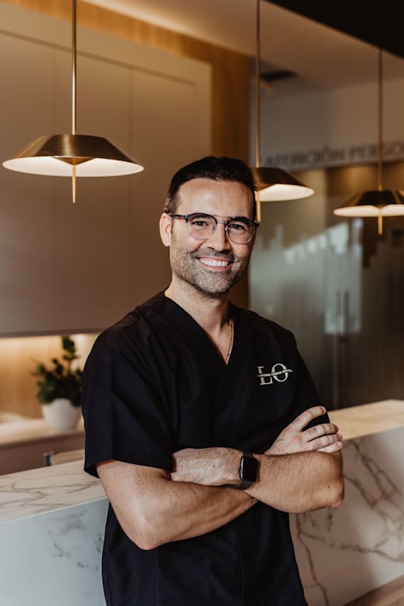 Dr. David Lara
